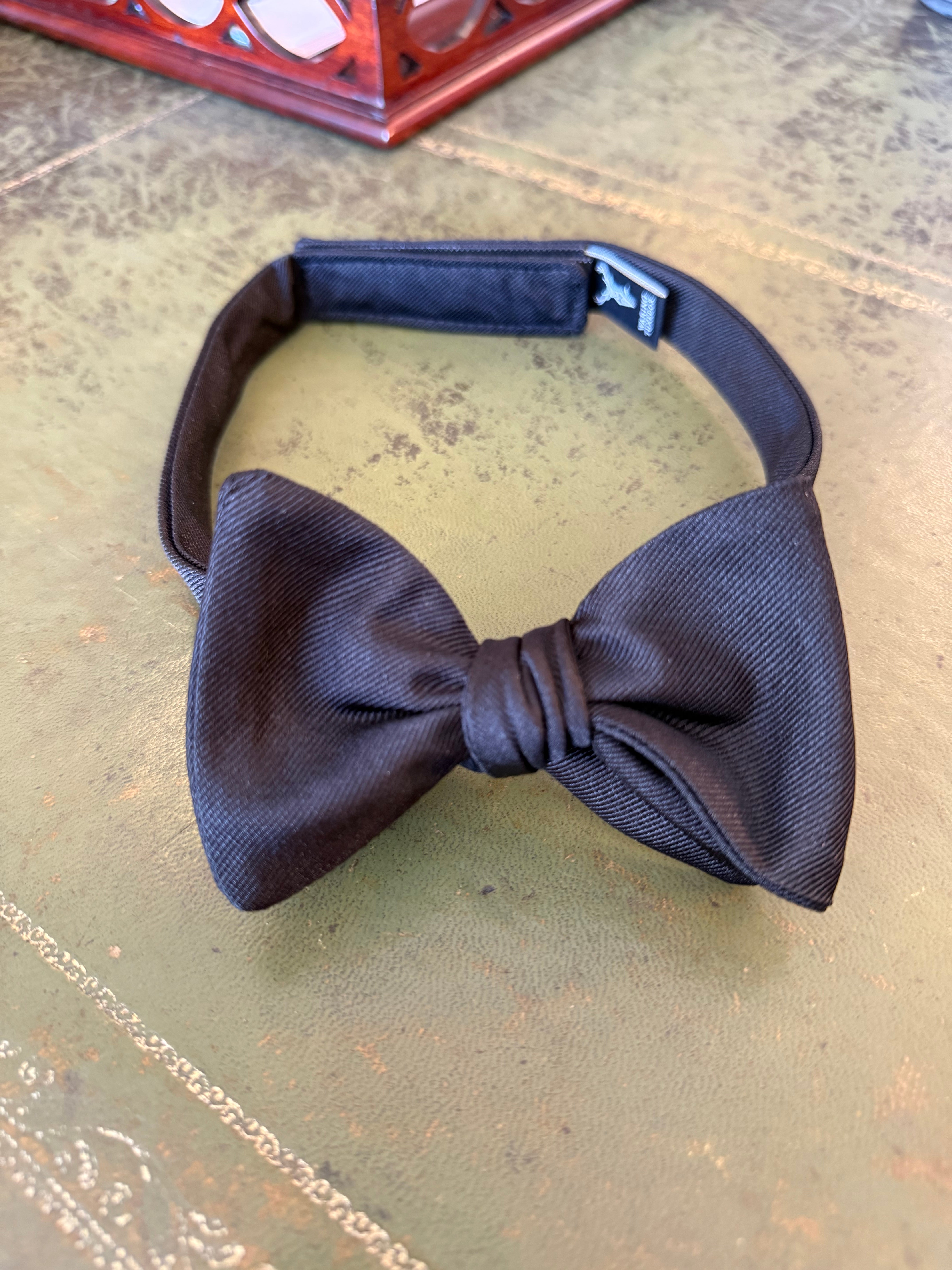 Waring Collection by Waring Tuxedos Classic Black Grosgrain Bow Tie