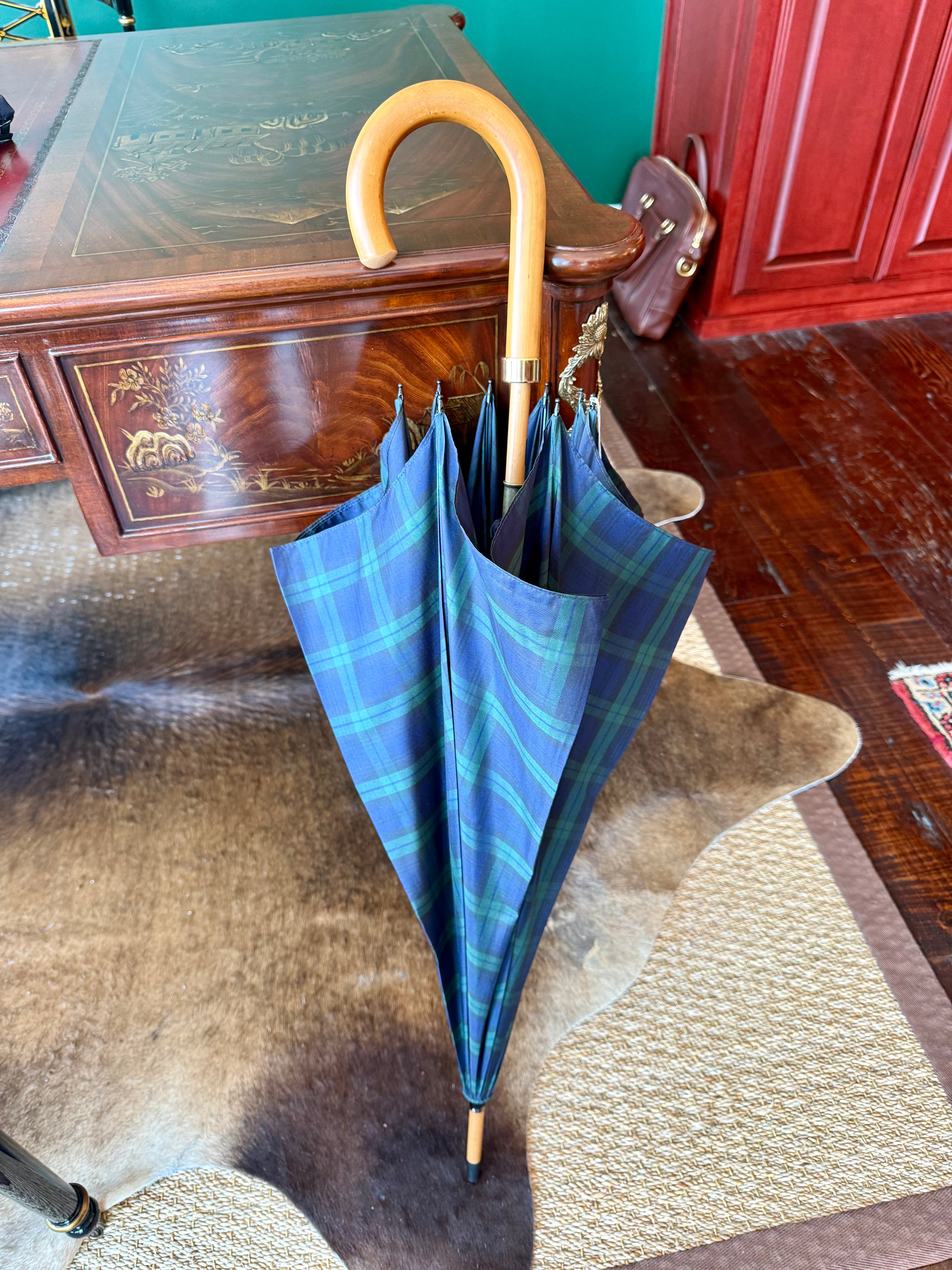 Traditional English Umbrella handcrafted by Fox Umbrellas Ltd. for Waring Tuxedos in Fort Worth, Texas.